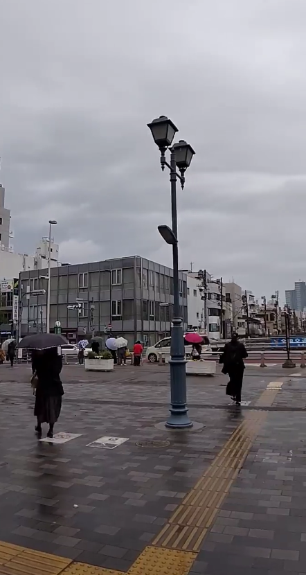 目白駅出口　改札